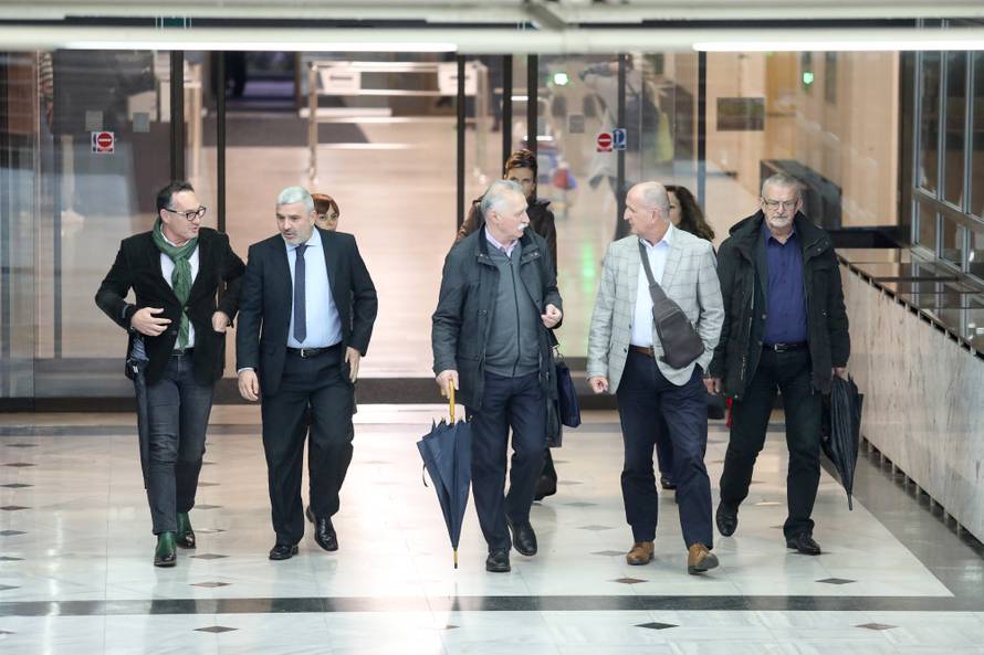 'Vlada nam je dala još manju ponudu, ovo je pljuska svima!'