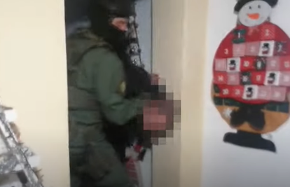 VIDEO Policija objavila snimku: Pogledajte kako su iz kuće u Solinu izvukli bjegunca Božića