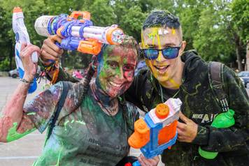 Pulski srednjo&scaron;kolci slave kraj &scaron;kole