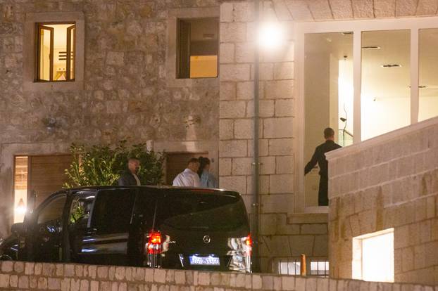 Dubrovnik: Cristiano Ronaldo i Georgina Rodriguez s prijateljima doÅ¡li veÄerati u restoran Takenoko