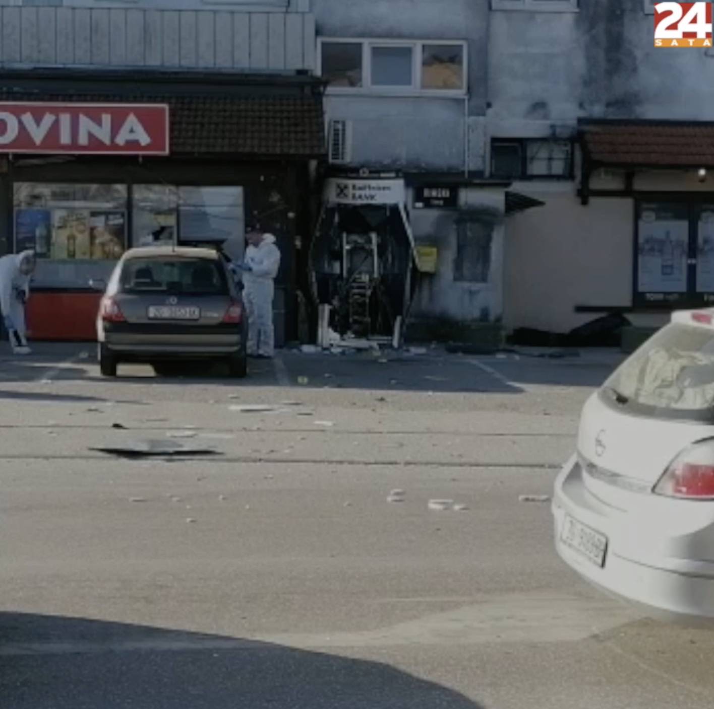 VIDEO Raznijeli bankomat: 'Oštetili su i zgradu i aute'