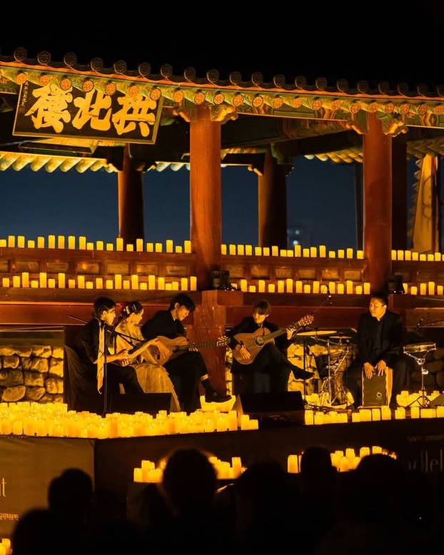 FOTO Koncert s tisuću svijeća: Za sve koji to žele doživjeti, uskoro će biti i u Hrvatskoj