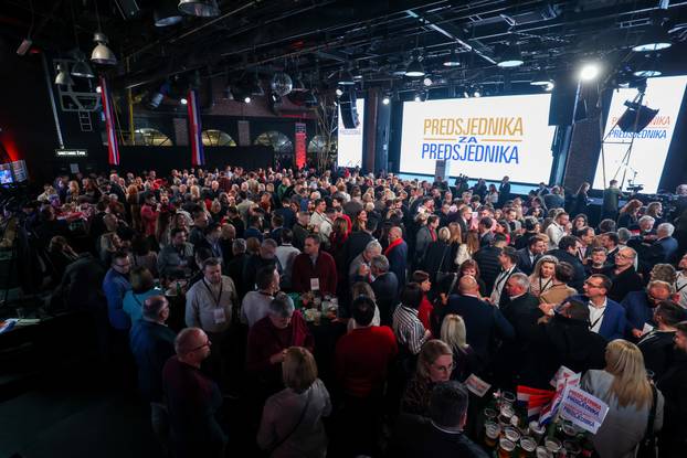 Zagreb: Izborni stožer Zorana Milanovića u Tvornici kulture