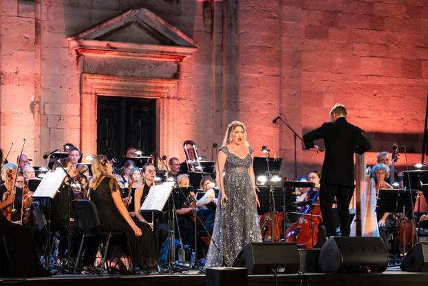 Dubrovnik: Opera galom ispred Katedrale zatvorene su 77. Dubrovačke ljetne igre