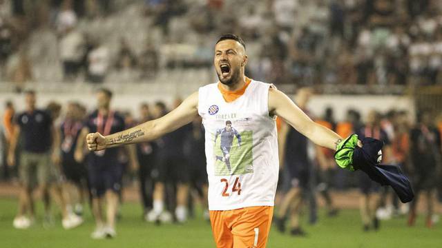 Split: Igrači Hajduka s navijačima proslavili osvajanje Kupa