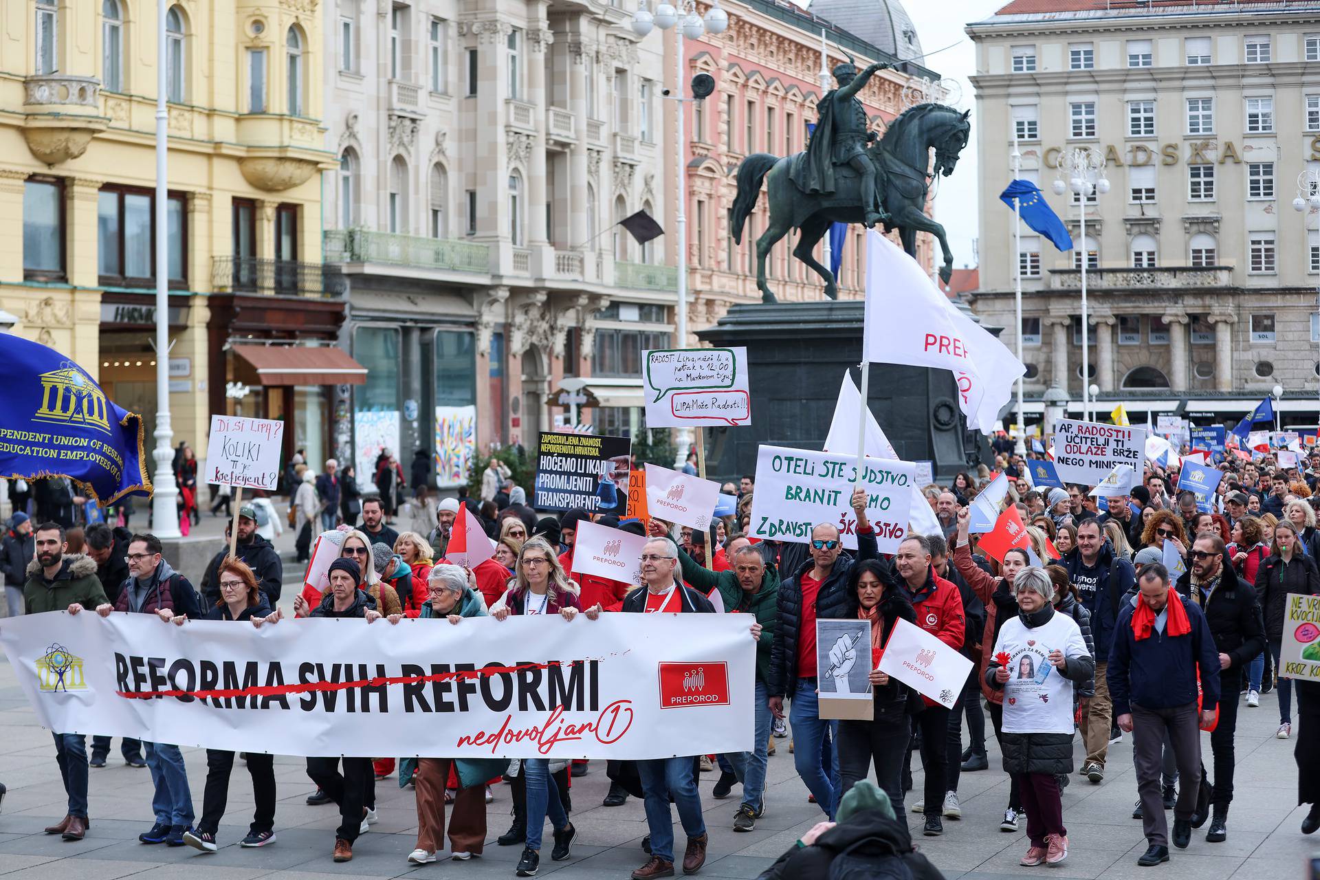 Zagreb: Prosvjednici krenuli na Markov trg 