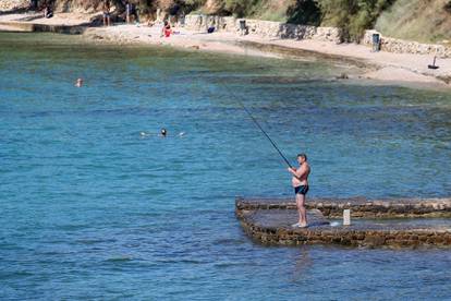 FOTO Boris im ne može ništa: Kupači popunili plažu u Zadru