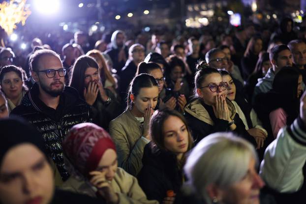 Suze i pjesma u Sarajevu u čast Halidu Bešliću 