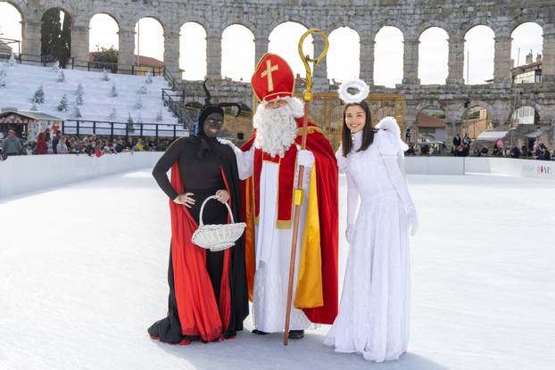 Pula: Sveti Nikola stigao je u  Arenu