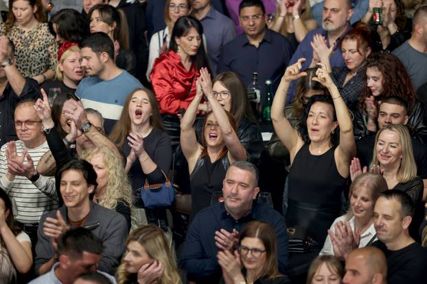 Zadar: Koncert Parnog Valjka u Arsenalu povodom Valentinova
