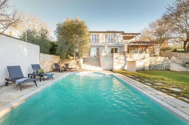 FOTO Pogledajte luksuznu vilu, rentaju je Tarik i Lejla Filipović