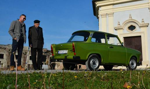 Tomislav je obnovio legendarni auto za djeda i - izmamio  suze