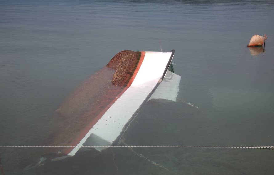 Brodarica: Posljedice nevremena koje je potopilo barke i devastiralo prometnice uz more