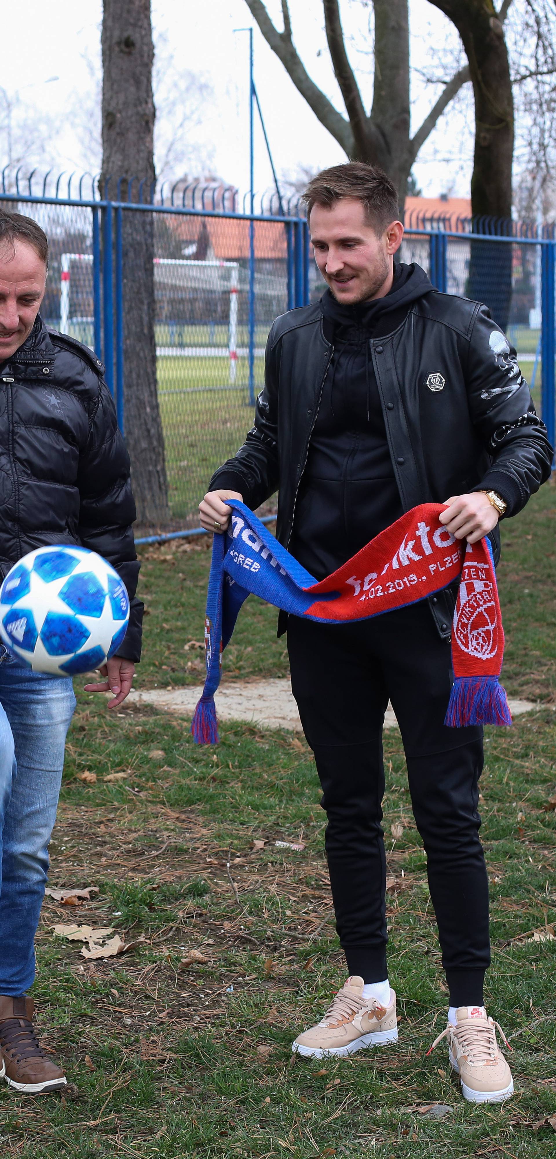 Mujčin Hajroviću: Bolji od nas? Tek kad uđete u Ligu prvaka!