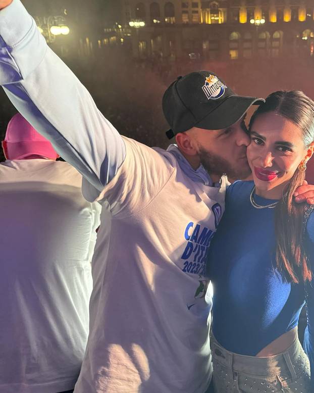 FOTO Interov bek tragičar je finala LP, ali ona će ga utješiti