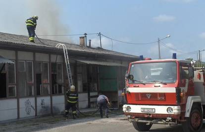 Petrinja: Planuo restoran, policija istražuje uzrok