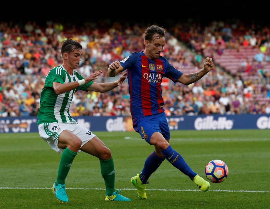 Football Soccer - Barcelona v Real Betis - Spanish La Liga Santander - Camp Nou stadium