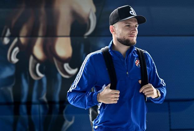 Zagreb: Odlazak igrača GNK Dinamo na uzvratnu utakmicu protiv Sparte