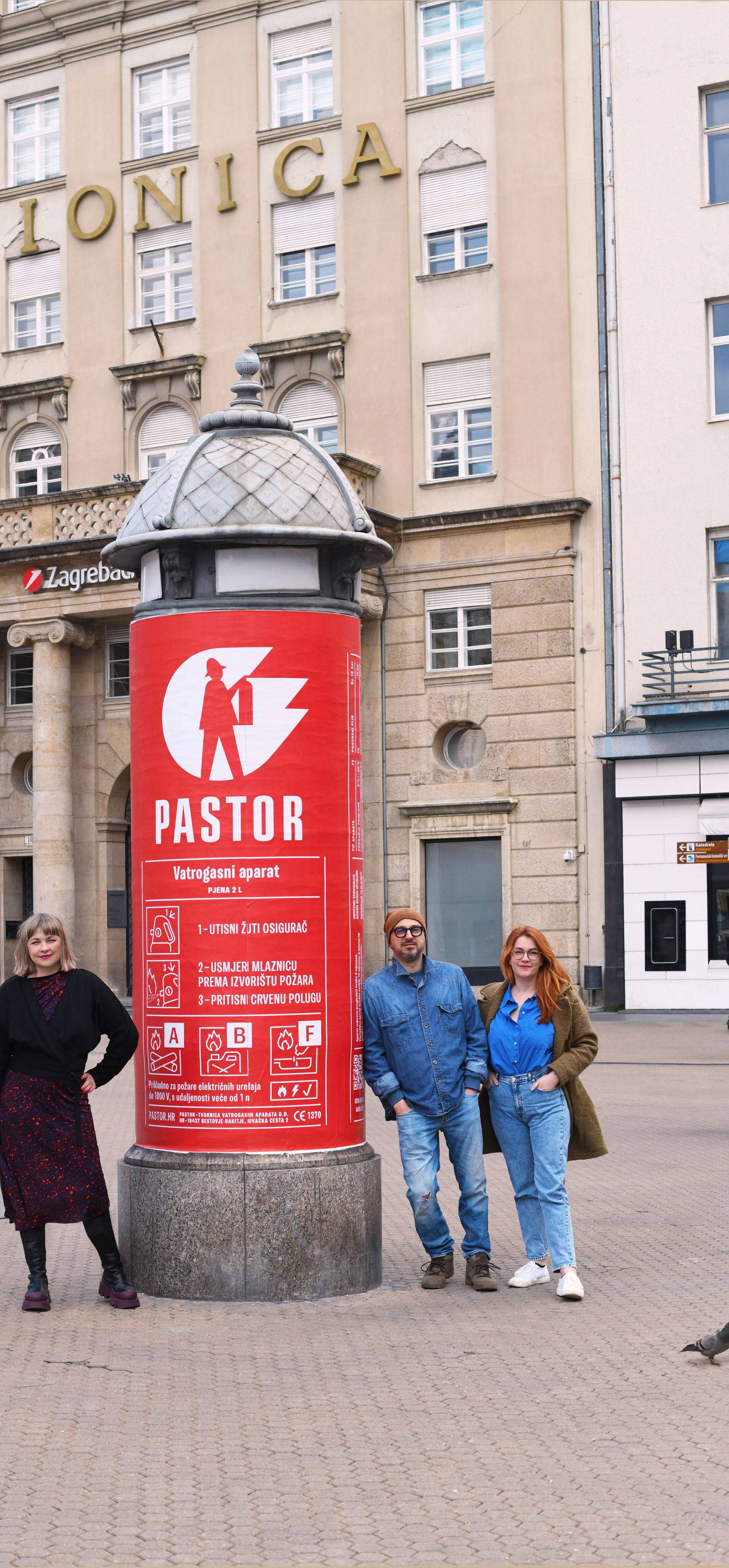 Pastor - poznati vatrogasac u novom crvenom odijelu!