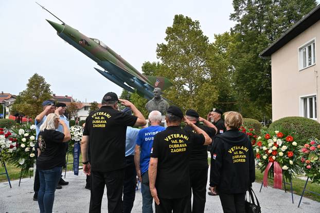 FOTO U Gornjoj Stubici održali 28. Susret za Rudija, herojskog pilota iz rata. Pogledajte fotke