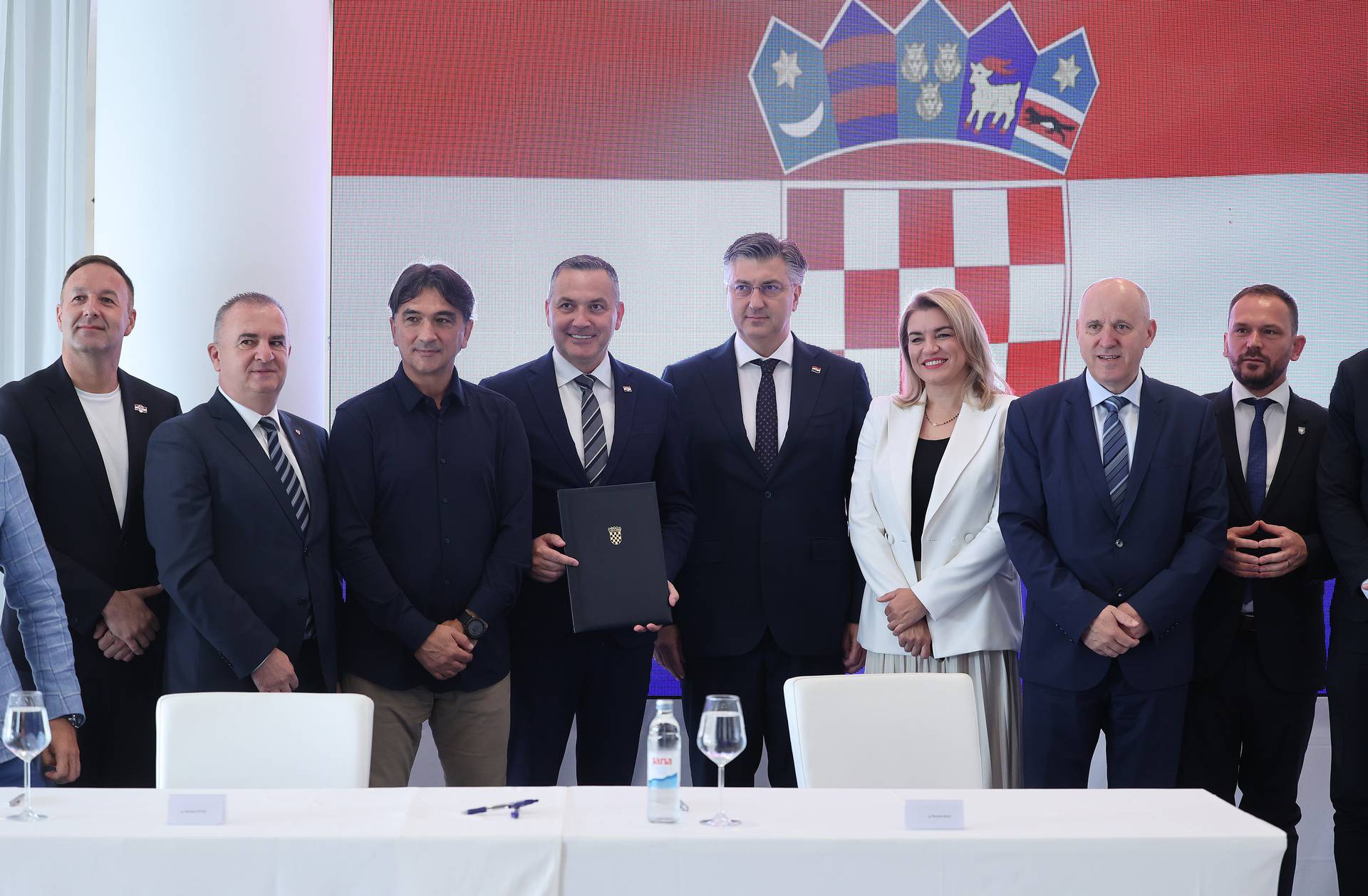 U Velikoj Gorici potpisan sporazum između Vlade i HNS-a o darovanju zemljišta 