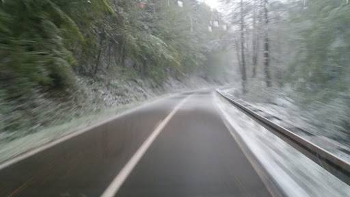 Vratila se zima: Na Zavižanu 40 cm snijega, pao i u Zagrebu