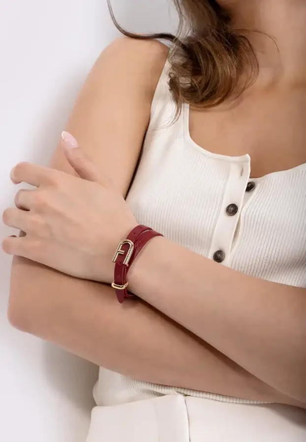 Pregledali smo ponudu za vas! Sjajne narukvice za party dane