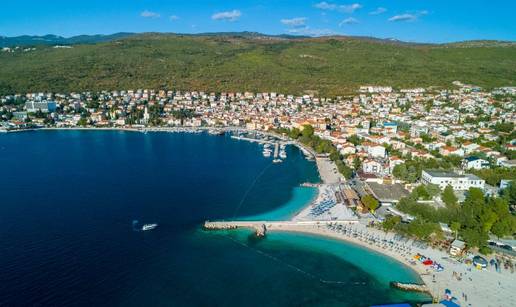 Za&scaron;to ovo ljeto vrijedi ostati du&zcaron;e na Crikveni&ccaron;koj rivijeri