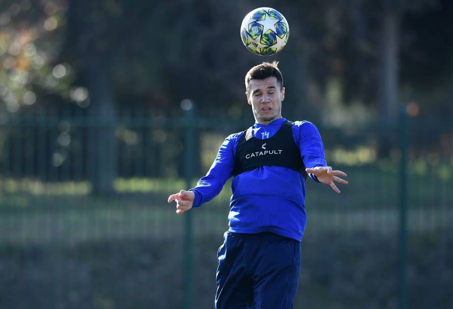 Trening nogometaša Dinama na pripremama u Rovinju