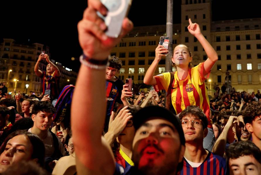 FC Barcelona fans celebrate winning LaLiga
