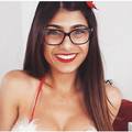 Mia Khalifa prodaje predmete koje je koristila u 18+ filmovima