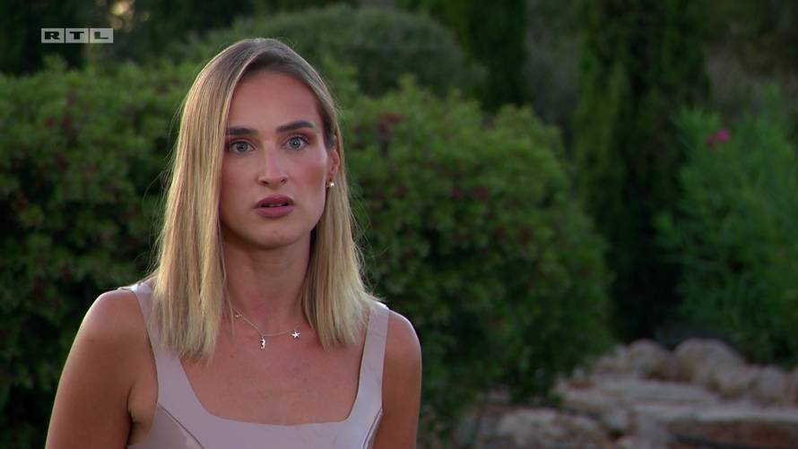 Monika i Kaja od 'Savršenih' dobile ruže: 'Je li moguće da smo tako kompatibilni?'