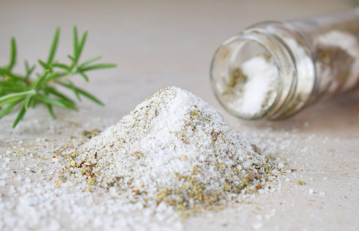 Kako napraviti začinske soli: Uz njih će hrana biti puno ukusnija