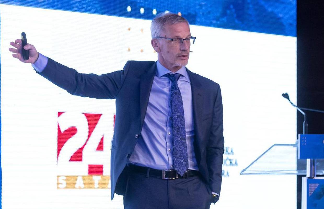 Vujčić o uvođenju eura: Vojska će tri godine čuvati naše kune