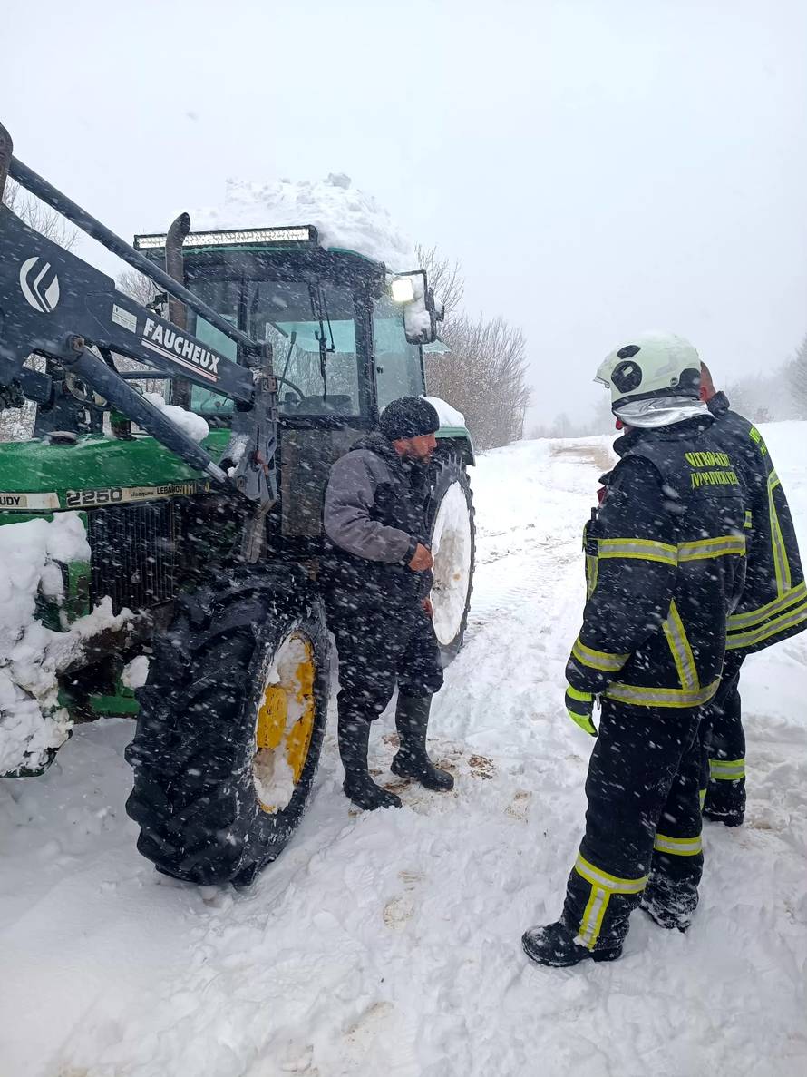 Detalji dramatične akcije kod Plitvica: 'Bili su van sebe kad sam došao, dijete je plakalo...'