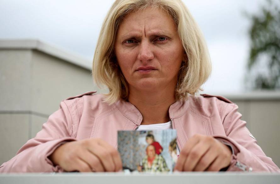 'Još čuvam 10 maraka koje mi je baka dala. Izgorjela je u kući'