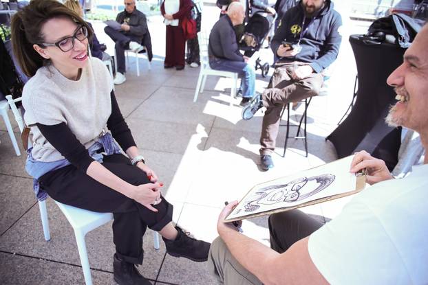 Zagreb: Hrvatsko društvo karikaturista održalo javno crtanje brzopoteznih portretnih karikatura