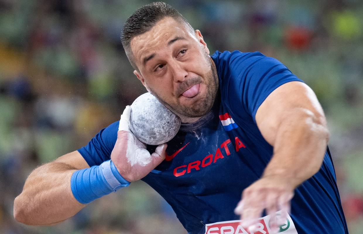 Zlatni Filip: Fešta? Dok sam ja završio obveze, sve su mi pojeli!
