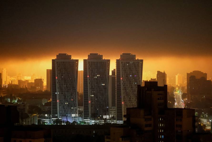 Russian drone and misille strike in Kyiv