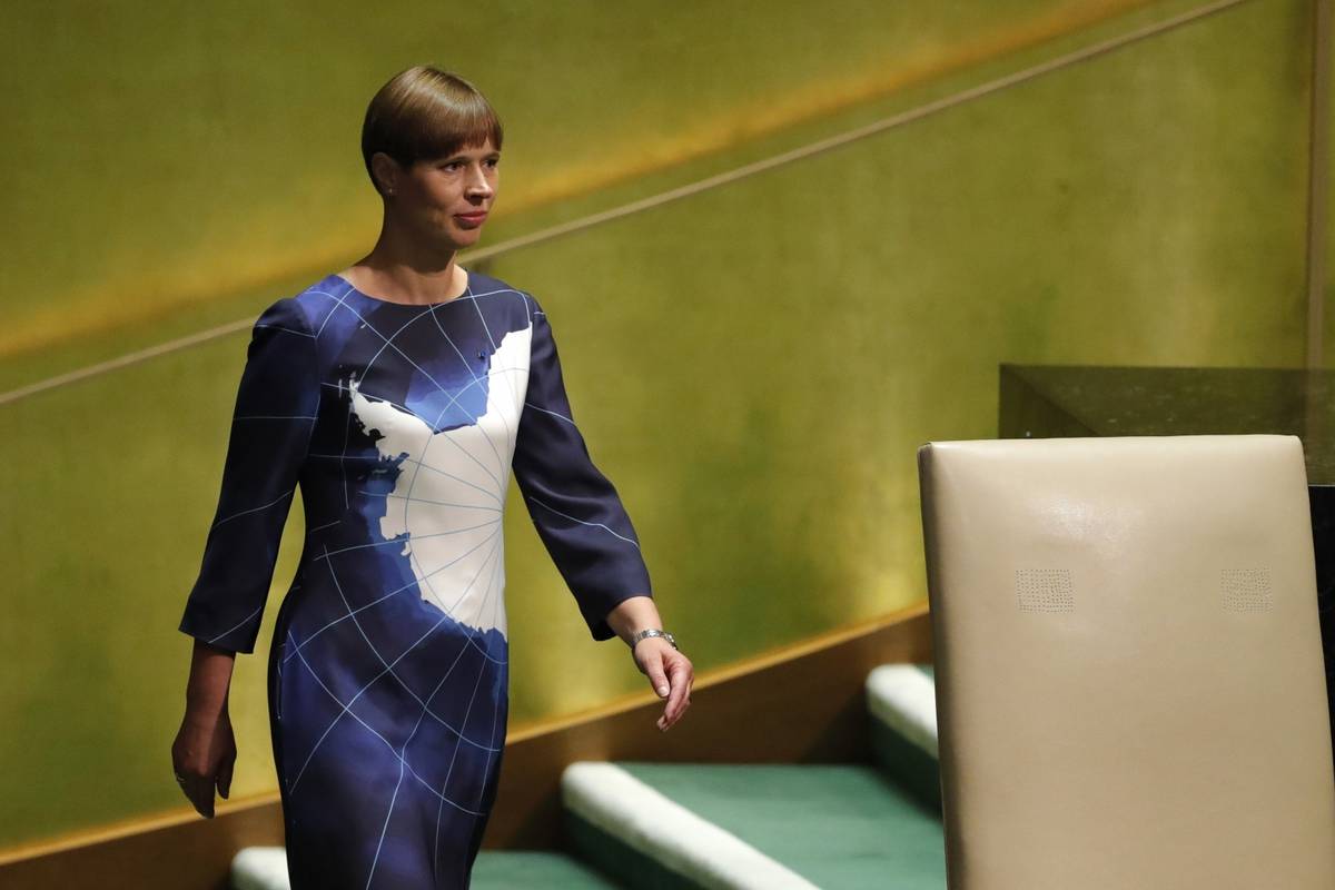 Predsjednica u 'antarktičkoj' haljini poziva na zaštitu klime