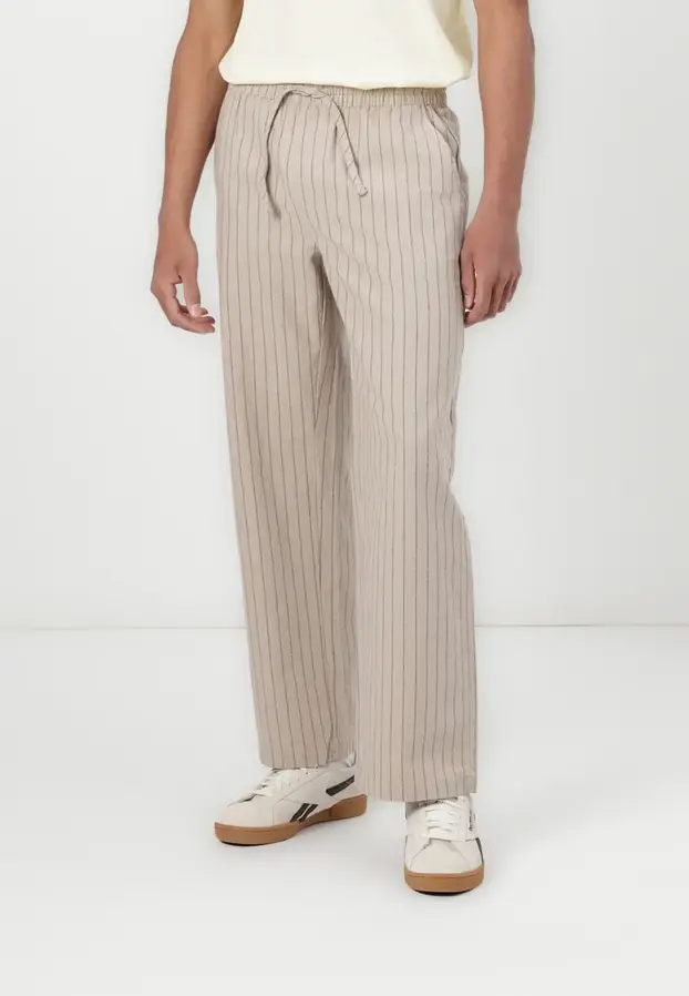 Lan je zakon: Muške hlače za praktičnu i stylish svakodnevicu