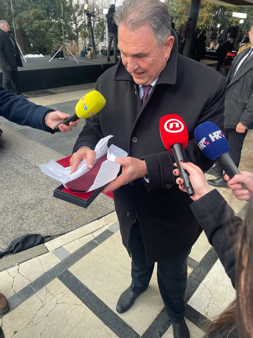 Milanović prisegnuo po drugi put: Pružio je ruku Plenkoviću, a sljedeći korak je na njemu