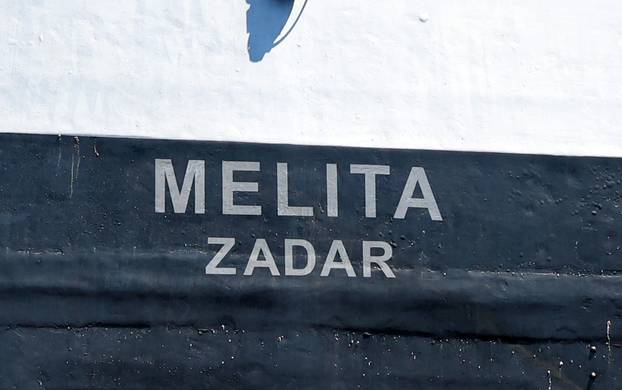 Ošte?eni katamaran Melita dotegljen u šibensko brodogradilište Iskra