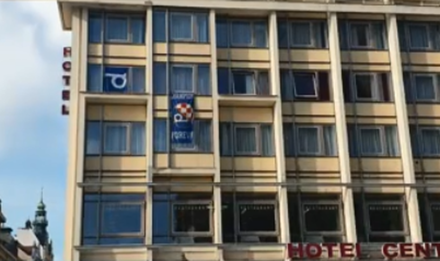 Ponovno su osramotili Dinamo: Boysi zasuli policiju bakljama