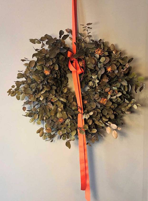 FOTO Domaći kreativci svojim vijencima za vrata stvaraju blagdansku magiju već na ulazu