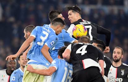 Prvi poraz Sarrija, Lazio dobio Juventus u dramatičnoj bitki...