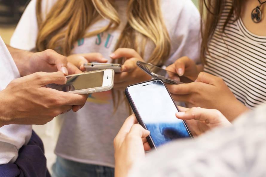 Sklonost nomofobiji: Provjerite koliko ste ovisni o virtualnom svijetu i što to otkriva o vama