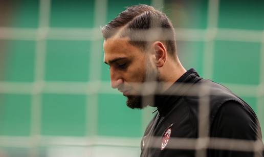 Donnarumma na razgovoru s ultrasima: Ugovor ili - klupa!