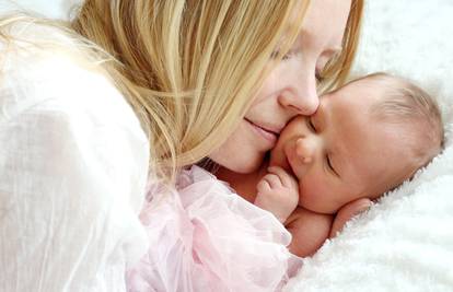 Evo zašto bebe tako prekrasno mirišu - naše tijelo je čudesno