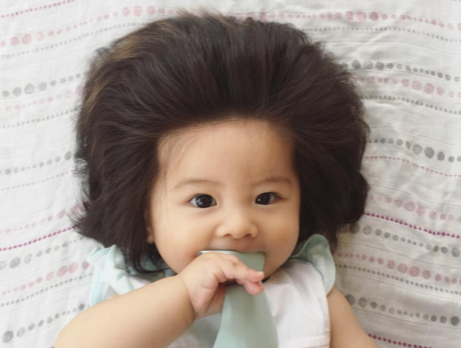 Ova beba je hit na Instagramu: Svijet je zadivila njena kosa